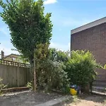 Limehouse Townhomes A 4-Bedroom 3-Bathroom Townhome With A Private Garden